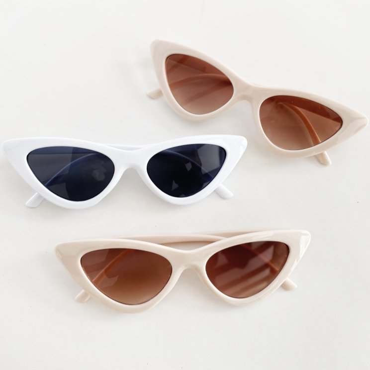 Cat eye sunglasses party favors on sale