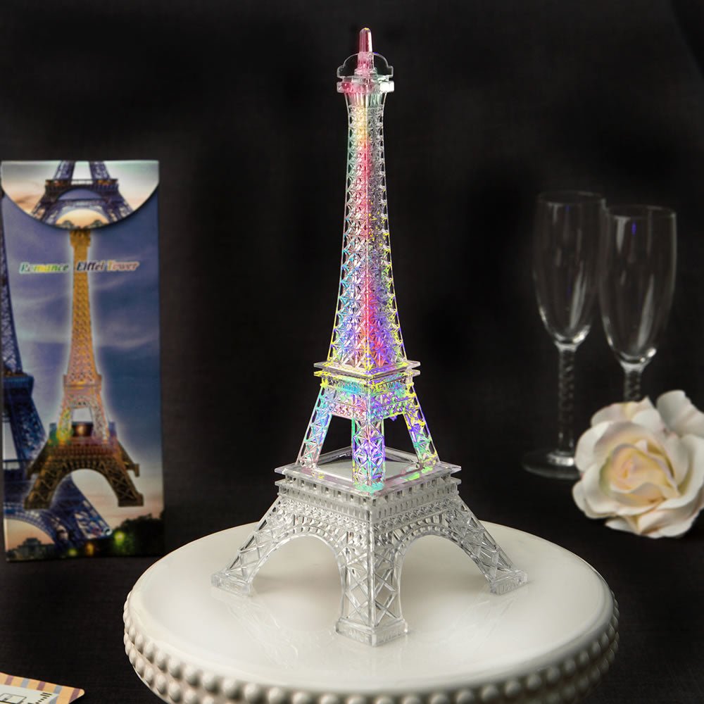 Again so simple and elegant  Eiffel tower vases, Tower vase, Eiffel tower  centerpiece
