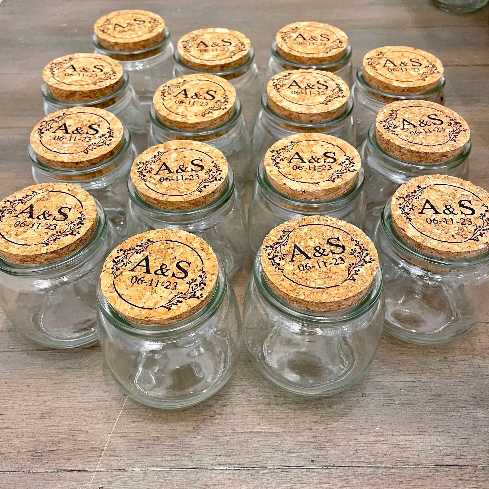100 Custom Mini Mason Jars with Lid with Candy Filling